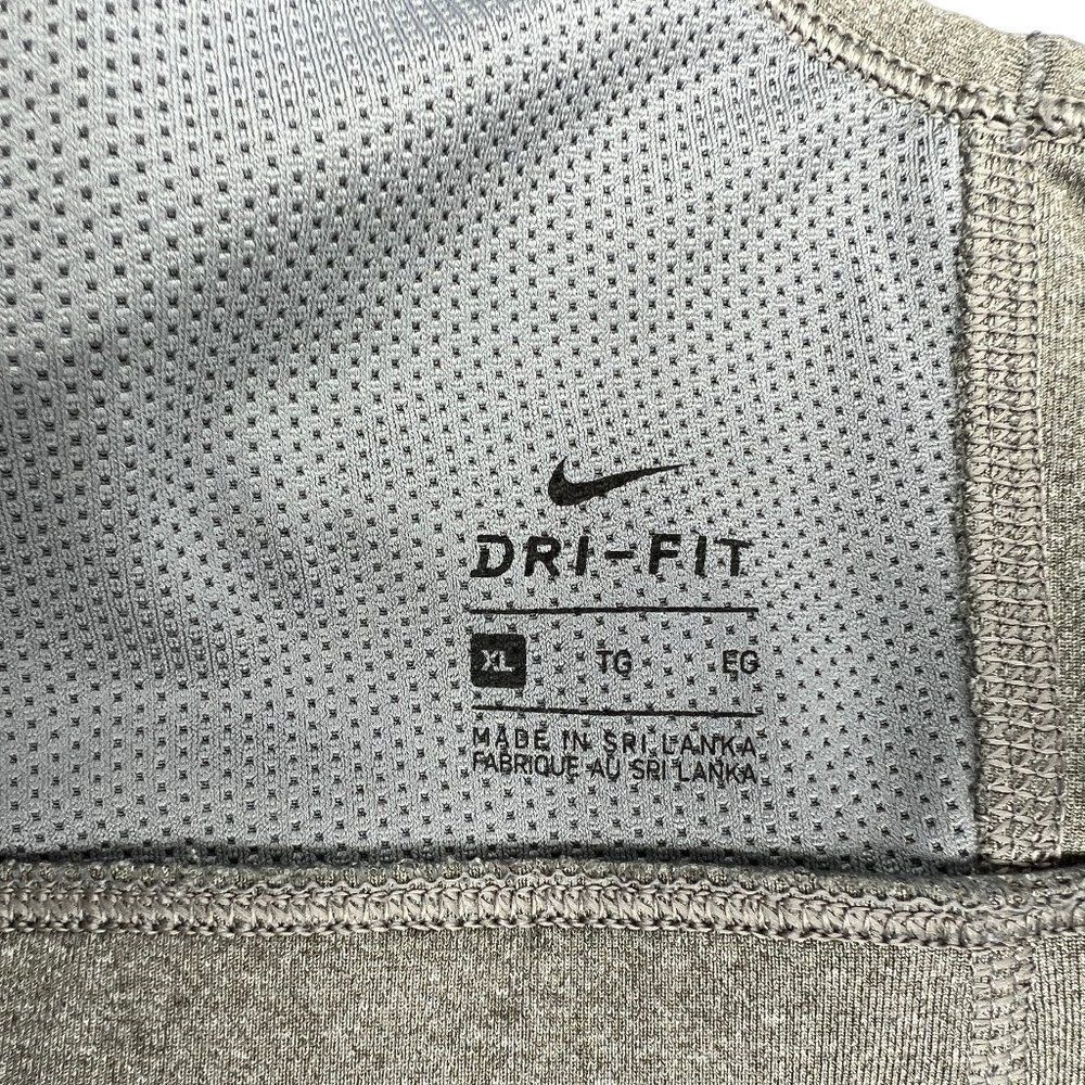 Nike Sports Bra Women's Size XL Gray Dri-Fit Strappy Low Impact Training Bra - Picture 7 of 9